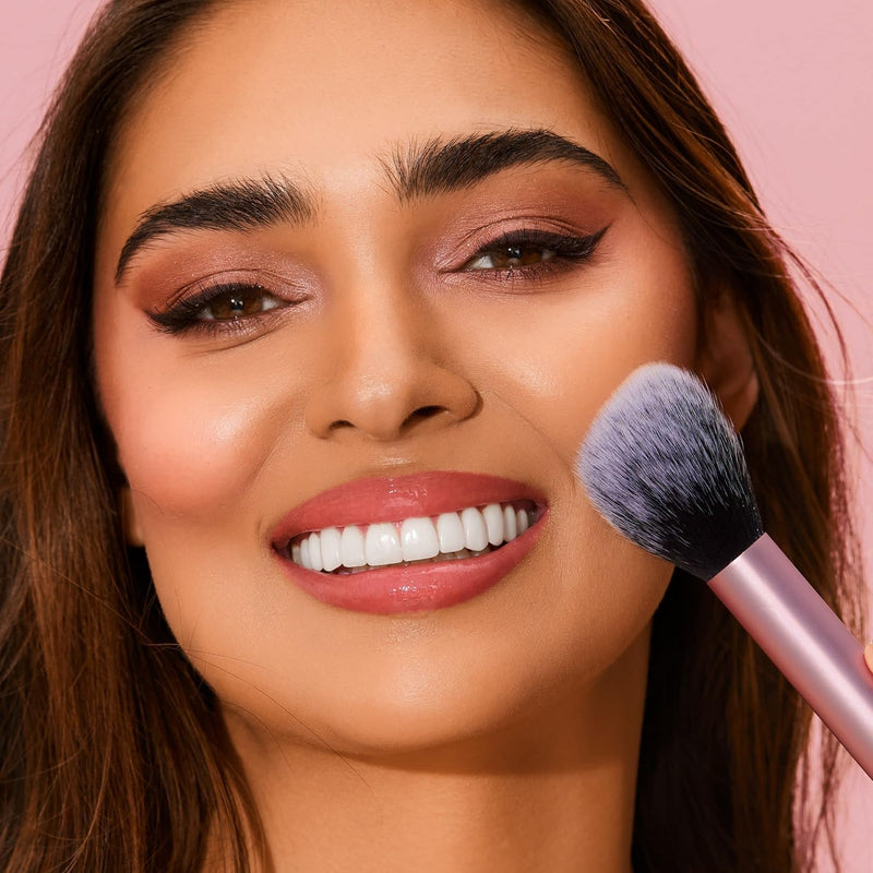 REAL TECHNIQUES,5 Count (Pack of 1) Everyday Essentials Makeup Brush Complete Face Set (Miracle Complexion Sponge, Expert Face, Blush, Setting and Deluxe Crease Brushes)